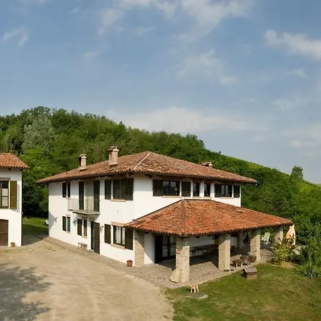 Cascina Il Ginepro Εξοχικό σπίτι *